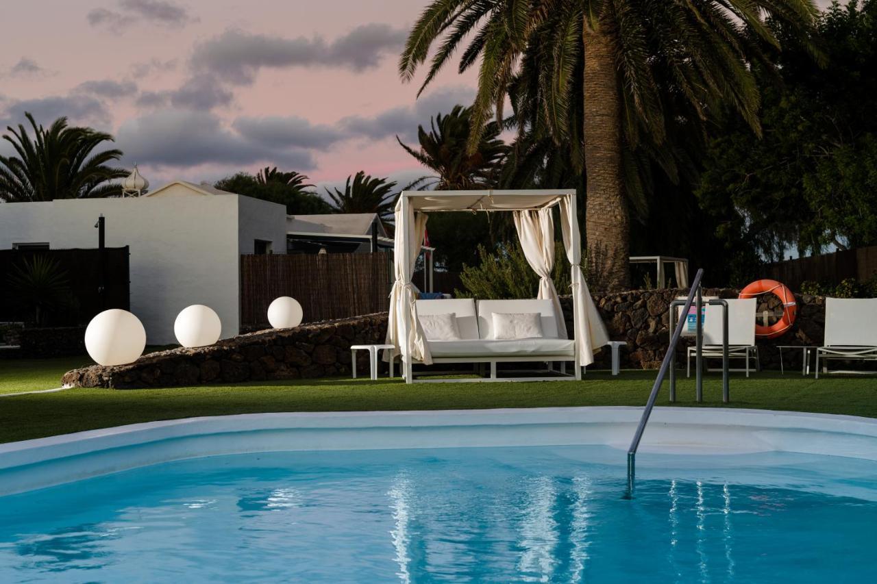 Vil·la New Lanzasuites Playa Blanca (Lanzarote)